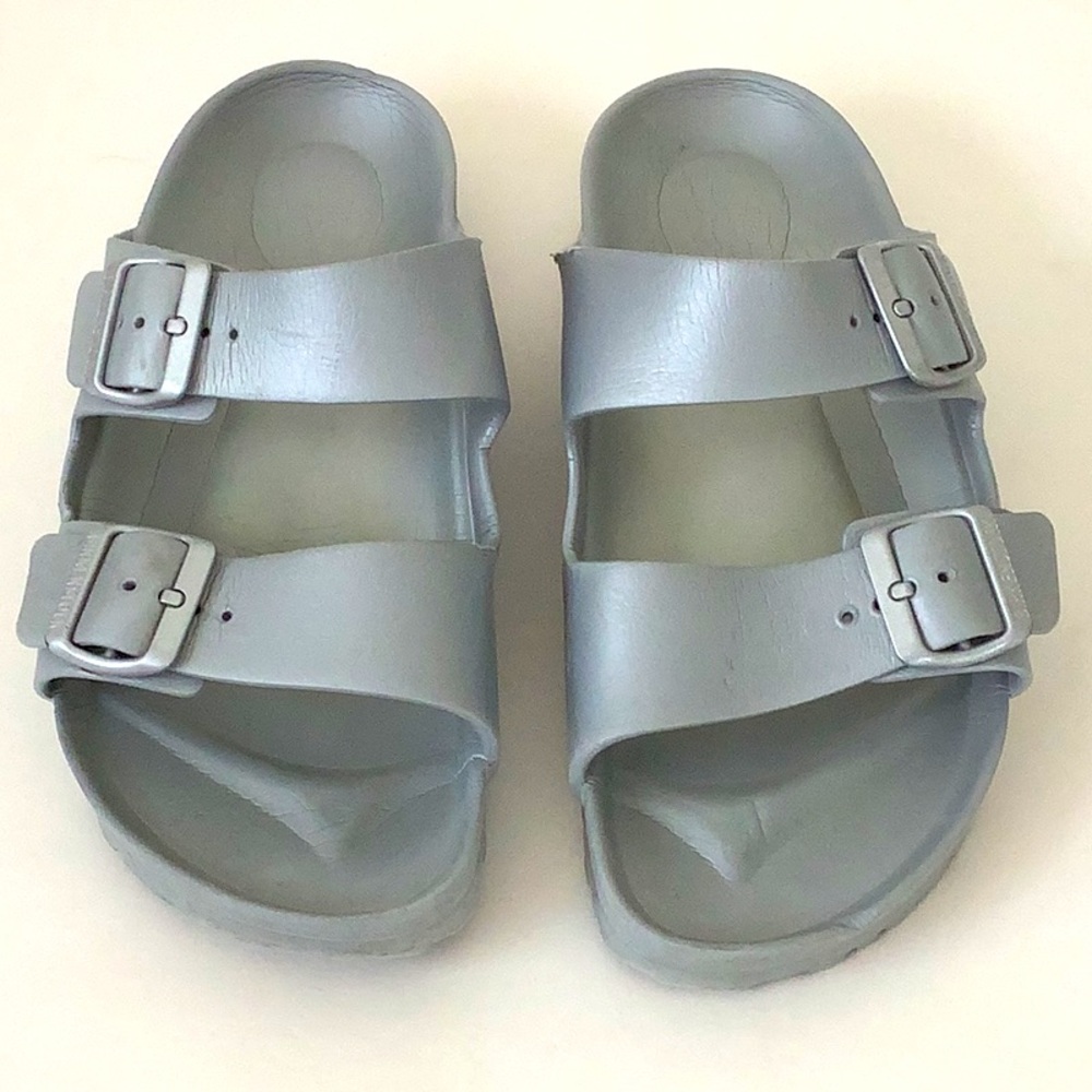 Birkenstock Arizona Gray Double Strap Sandals. EU Size 40 U.S. Size 9.